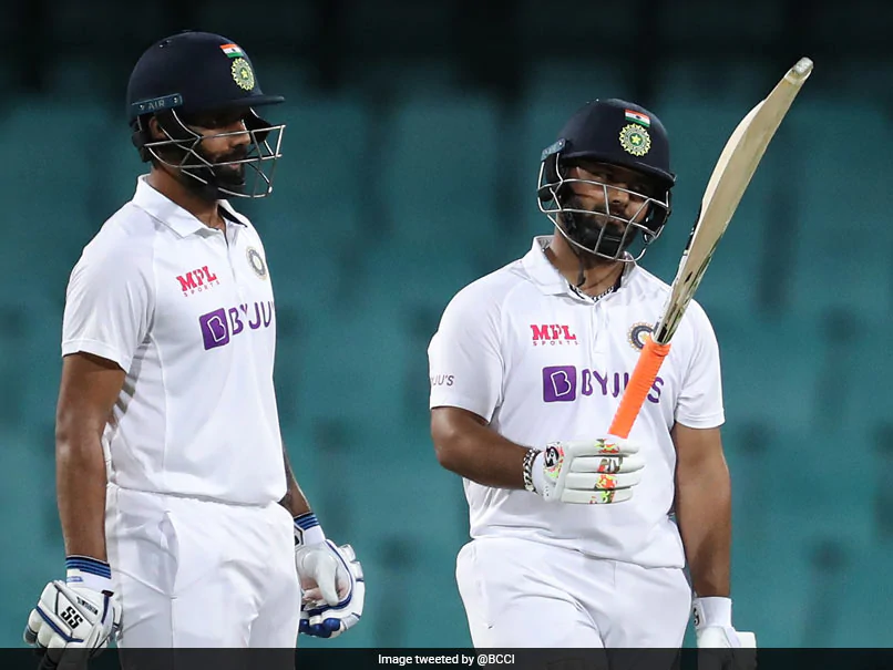 Australia vs India: Sunil Gavaskar Feels India Will Pick Rishabh Pant Over Wriddhiman Saha