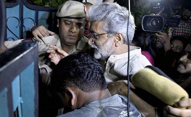 गौतम नवलखा को जेल में चश्मा दिए जाने से ‘‘मना’’ करने पर जांच का आदेश